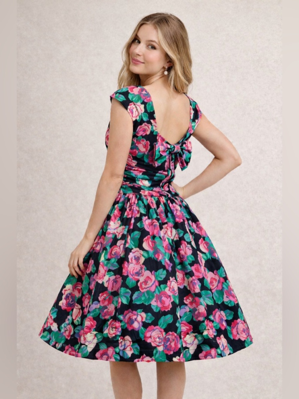 Vintage 80s Patty O’Neil Floral Dress Fit & Flare Crinoline Bow Back USA S